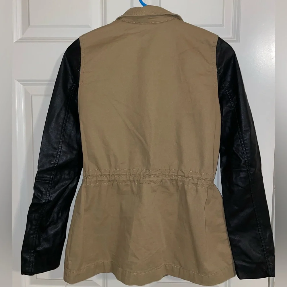 Utility jacket - Picture 2 of 5
